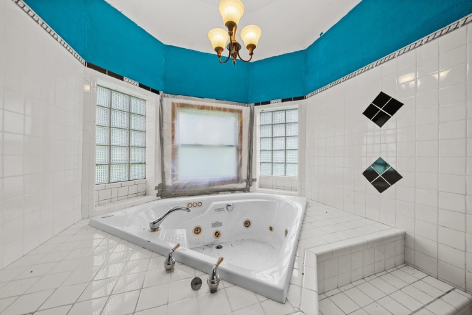 661 Red Oak, CHANA, Illinois 61015, 5 Bedrooms Bedrooms, ,3 BathroomsBathrooms,House,For Sale,Red Oak,202604538