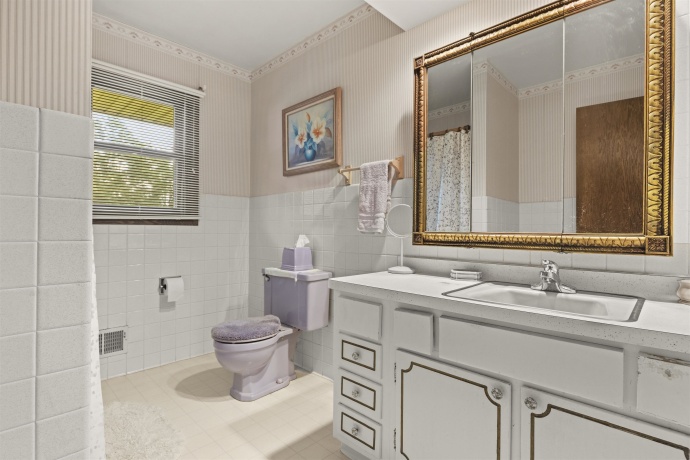 9304 LAWSON, MACHESNEY PARK, Illinois 61115, 3 Bedrooms Bedrooms, ,1 BathroomBathrooms,House,For Sale,LAWSON,202605375