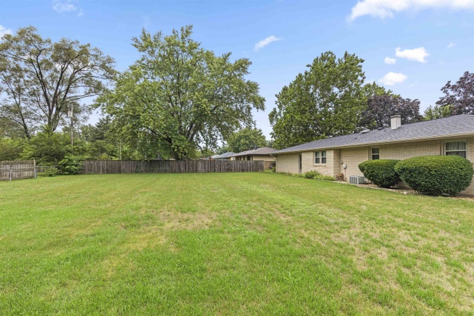 9304 LAWSON, MACHESNEY PARK, Illinois 61115, 3 Bedrooms Bedrooms, ,1 BathroomBathrooms,House,For Sale,LAWSON,202605375