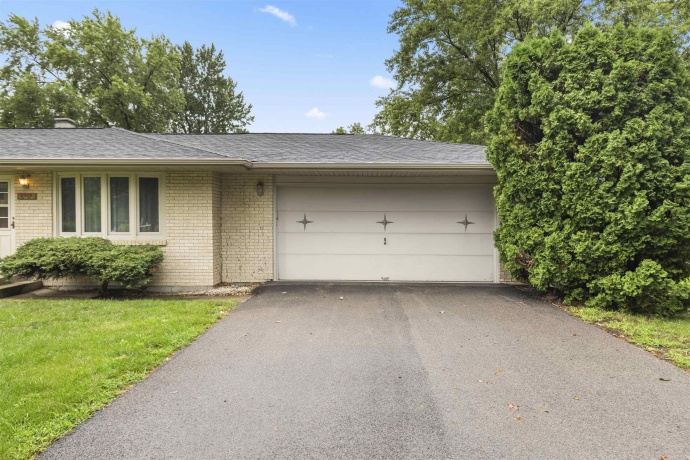 9304 LAWSON, MACHESNEY PARK, Illinois 61115, 3 Bedrooms Bedrooms, ,1 BathroomBathrooms,House,For Sale,LAWSON,202605375