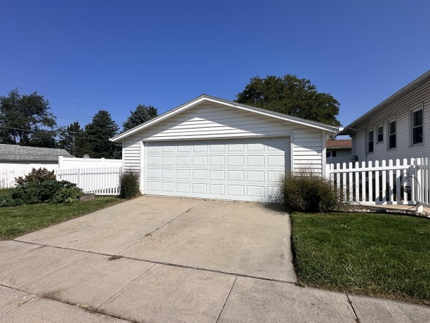 218 Chestnut, SHANNON, Illinois 61078, 3 Bedrooms Bedrooms, ,1 BathroomBathrooms,House,For Sale,Chestnut,202605376