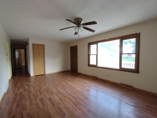 312 11th, PECATONICA, Illinois 61063, 3 Bedrooms Bedrooms, ,1 BathroomBathrooms,House,For Sale,11th,202605379