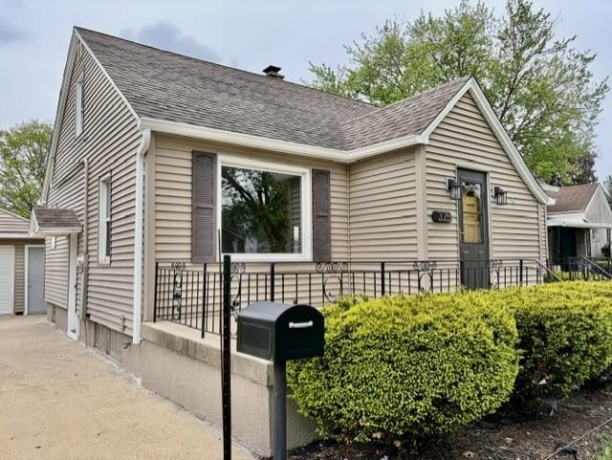 325 3rd, SPRING VALLEY, Illinois 61362, 3 Bedrooms Bedrooms, ,1 BathroomBathrooms,House,For Sale,3rd,202602455