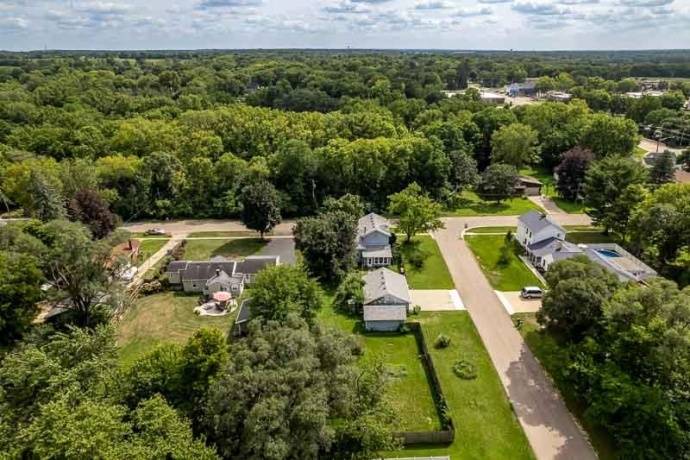 5602 HARRISON, ROSCOE, Illinois 61073, 4 Bedrooms Bedrooms, ,2 BathroomsBathrooms,House,For Sale,HARRISON,202605380