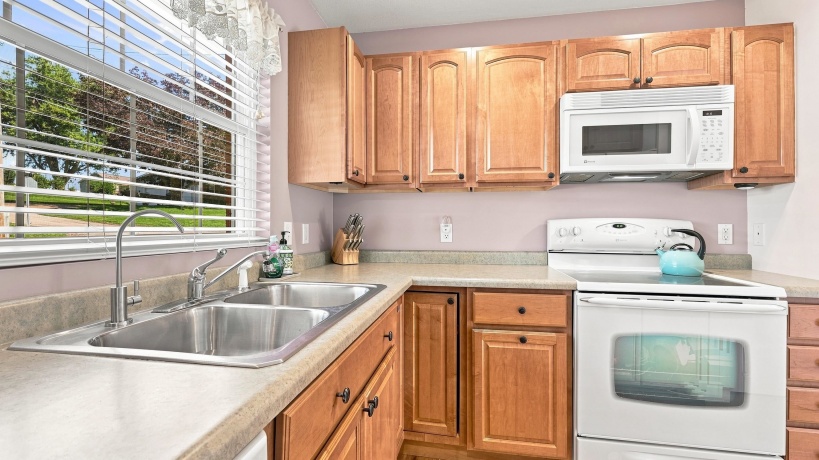 228 Hickory, GALENA, Illinois 61036, 3 Bedrooms Bedrooms, ,2 BathroomsBathrooms,House,For Sale,Hickory,202605382
