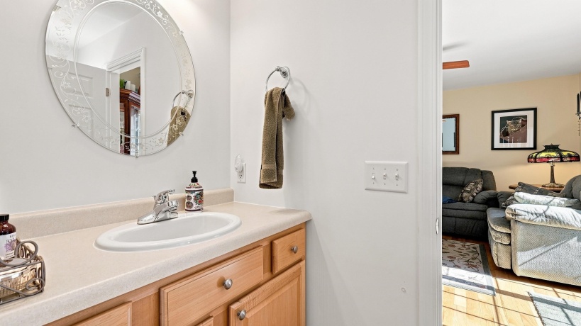 228 Hickory, GALENA, Illinois 61036, 3 Bedrooms Bedrooms, ,2 BathroomsBathrooms,House,For Sale,Hickory,202605382