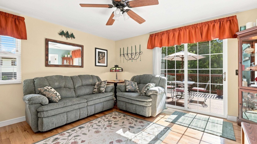 228 Hickory, GALENA, Illinois 61036, 3 Bedrooms Bedrooms, ,2 BathroomsBathrooms,House,For Sale,Hickory,202605382