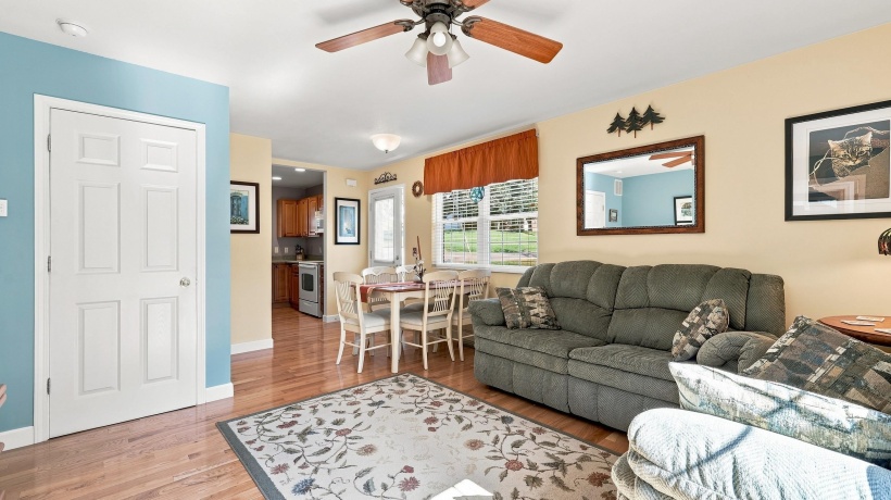 228 Hickory, GALENA, Illinois 61036, 3 Bedrooms Bedrooms, ,2 BathroomsBathrooms,House,For Sale,Hickory,202605382