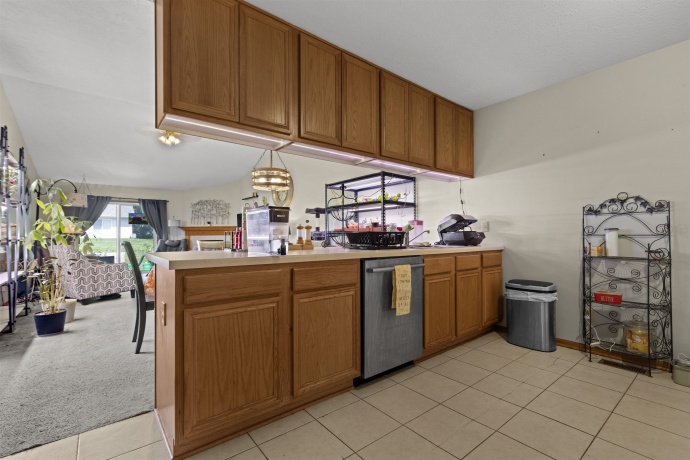 6456 Oak Crest, LOVES PARK, Illinois 61111, 2 Bedrooms Bedrooms, ,2 BathroomsBathrooms,Condominium,For Sale,Oak Crest,202605383