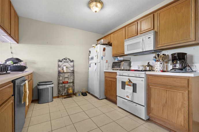 6456 Oak Crest, LOVES PARK, Illinois 61111, 2 Bedrooms Bedrooms, ,2 BathroomsBathrooms,Condominium,For Sale,Oak Crest,202605383