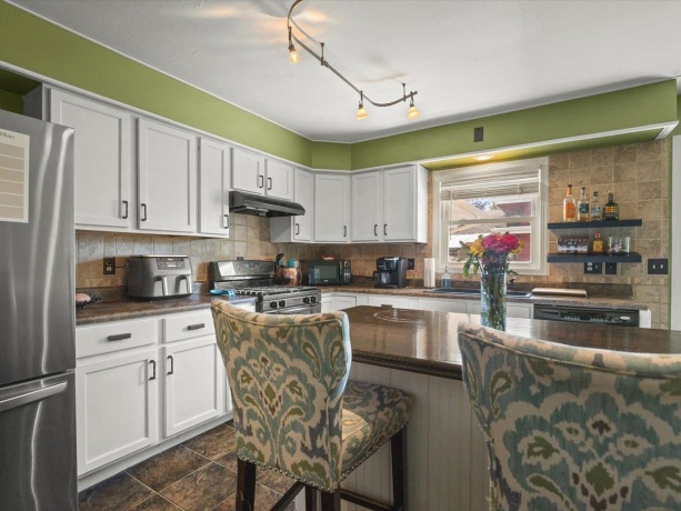 815 Parkside, ROCKFORD, Illinois 61108, 3 Bedrooms Bedrooms, ,1 BathroomBathrooms,House,For Sale,Parkside,202605384
