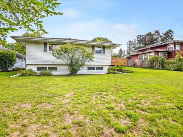 815 Parkside, ROCKFORD, Illinois 61108, 3 Bedrooms Bedrooms, ,1 BathroomBathrooms,House,For Sale,Parkside,202605384