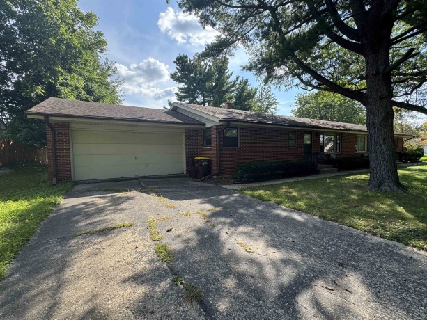 5213 Village, ROCKFORD, Illinois 61108, ,2 Units,For Sale,Village,202605385