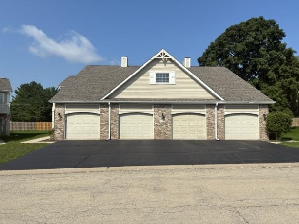 6514 Timberleaf Unit 3, LOVES PARK, Illinois 61111, 2 Bedrooms Bedrooms, ,1 BathroomBathrooms,Condominium,For Sale,Timberleaf Unit 3,202605387