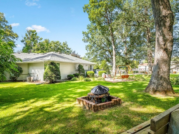 572 Baintree, LAKE SUMMERSET, Illinois 61019, 3 Bedrooms Bedrooms, ,2 BathroomsBathrooms,House,For Sale,Baintree,202605388