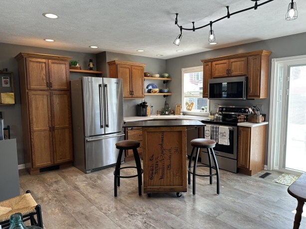 205 Sherwood, LENA, Illinois 61048, 2 Bedrooms Bedrooms, ,1 BathroomBathrooms,House,For Sale,Sherwood,202605389