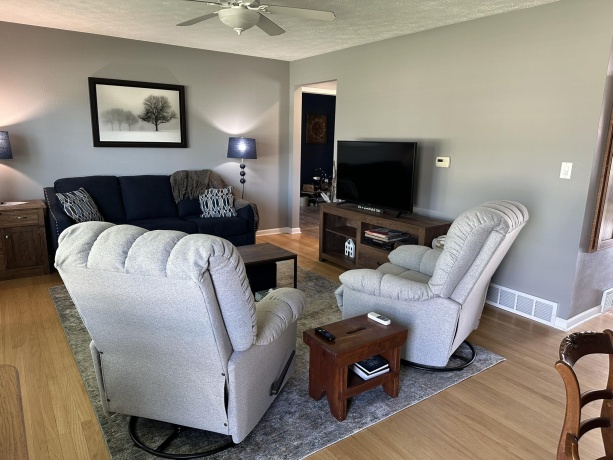 205 Sherwood, LENA, Illinois 61048, 2 Bedrooms Bedrooms, ,1 BathroomBathrooms,House,For Sale,Sherwood,202605389