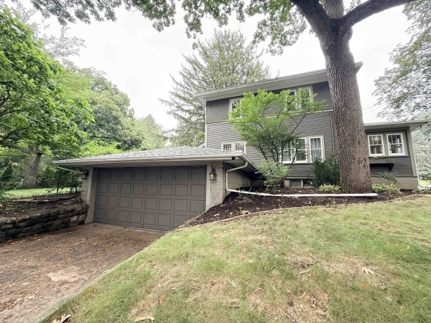 1304 BROWNWOOD, ROCKFORD, Illinois 61107, 3 Bedrooms Bedrooms, ,1 BathroomBathrooms,House,For Sale,BROWNWOOD,202605108