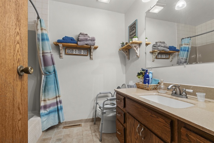 6649 Oak Hill, STILLMAN VALLEY, Illinois 61084, 4 Bedrooms Bedrooms, ,2 BathroomsBathrooms,House,For Sale,Oak Hill,202605390