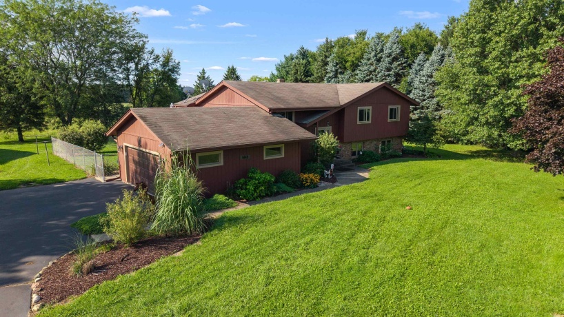 6649 Oak Hill, STILLMAN VALLEY, Illinois 61084, 4 Bedrooms Bedrooms, ,2 BathroomsBathrooms,House,For Sale,Oak Hill,202605390
