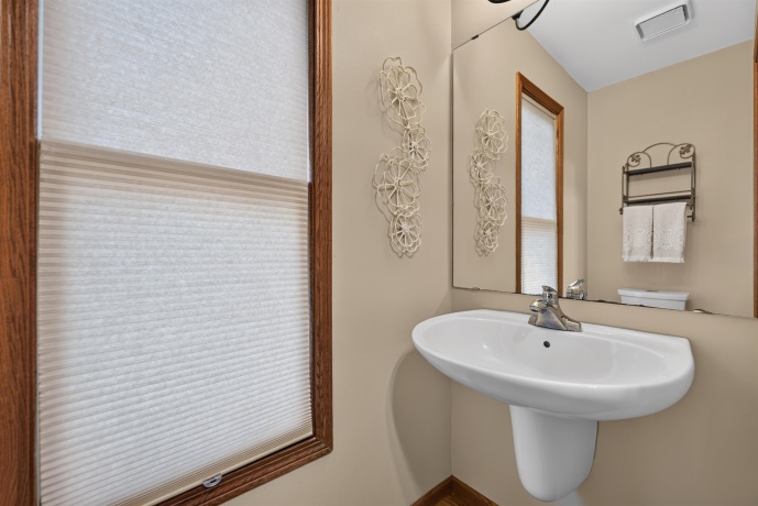 1621 Fox Field, BELVIDERE, Illinois 61008, 4 Bedrooms Bedrooms, ,2 BathroomsBathrooms,House,For Sale,Fox Field,202605391
