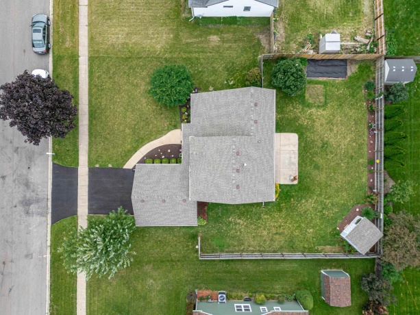 1621 Fox Field, BELVIDERE, Illinois 61008, 4 Bedrooms Bedrooms, ,2 BathroomsBathrooms,House,For Sale,Fox Field,202605391