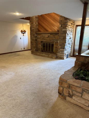 2131 Lancaster Heights, FREEPORT, Illinois 61032, 3 Bedrooms Bedrooms, ,2 BathroomsBathrooms,House,For Sale,Lancaster Heights,202605393
