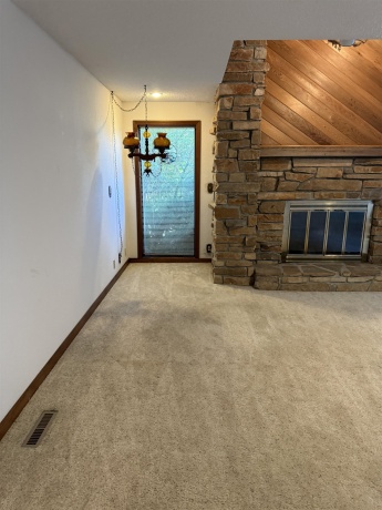 2131 Lancaster Heights, FREEPORT, Illinois 61032, 3 Bedrooms Bedrooms, ,2 BathroomsBathrooms,House,For Sale,Lancaster Heights,202605393