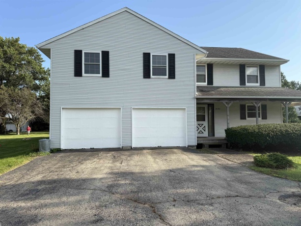2131 Lancaster Heights, FREEPORT, Illinois 61032, 3 Bedrooms Bedrooms, ,2 BathroomsBathrooms,House,For Sale,Lancaster Heights,202605393