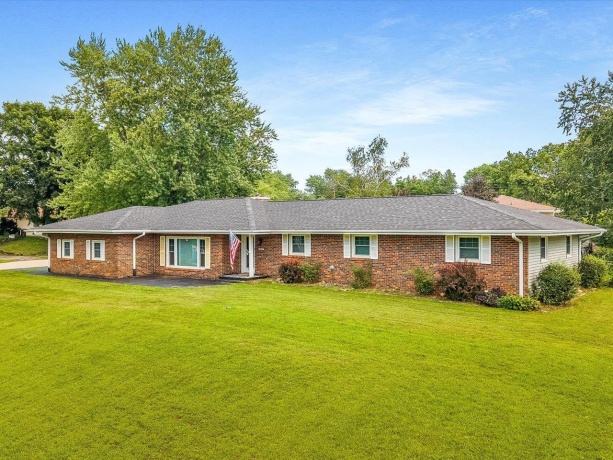 5420 GOLDEN PRAIRIE, ROCKFORD, Illinois 61109, 4 Bedrooms Bedrooms, ,2 BathroomsBathrooms,House,For Sale,GOLDEN PRAIRIE,202605394