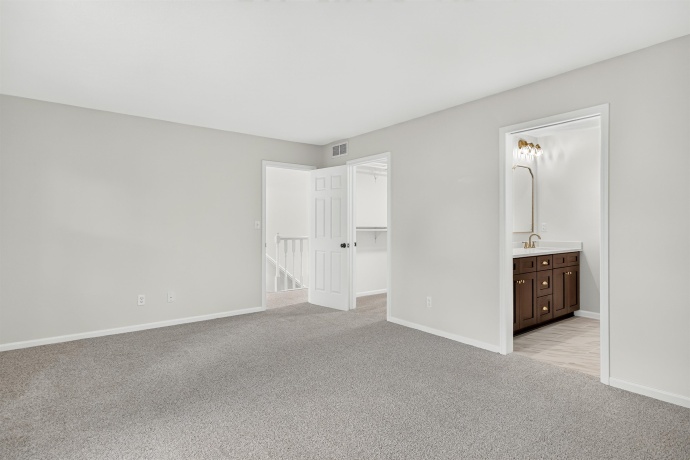 7038 Perrietta, ROCKFORD, Illinois 61107, 4 Bedrooms Bedrooms, ,2 BathroomsBathrooms,House,For Sale,Perrietta,202605395