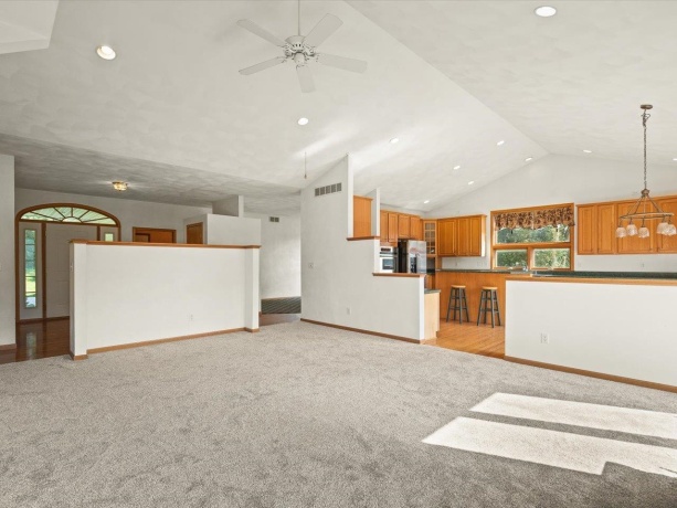 7519 Burr Oak, ROSCOE, Illinois 61073, 5 Bedrooms Bedrooms, ,3 BathroomsBathrooms,House,For Sale,Burr Oak,202605398