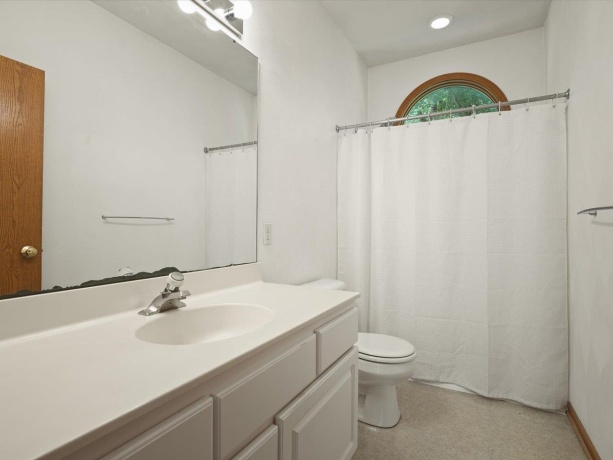 7519 Burr Oak, ROSCOE, Illinois 61073, 5 Bedrooms Bedrooms, ,3 BathroomsBathrooms,House,For Sale,Burr Oak,202605398