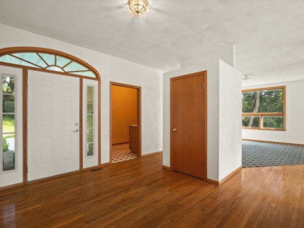 7519 Burr Oak, ROSCOE, Illinois 61073, 5 Bedrooms Bedrooms, ,3 BathroomsBathrooms,House,For Sale,Burr Oak,202605398