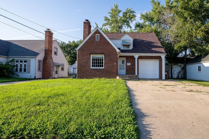 2111 Yonge, ROCKFORD, Illinois 61103, 3 Bedrooms Bedrooms, ,1 BathroomBathrooms,House,For Sale,Yonge,202605399