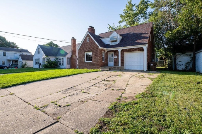 2111 Yonge, ROCKFORD, Illinois 61103, 3 Bedrooms Bedrooms, ,1 BathroomBathrooms,House,For Sale,Yonge,202605399