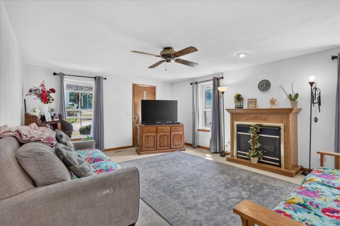 310 Mill, Cedarville, Illinois 61013, 3 Bedrooms Bedrooms, ,1 BathroomBathrooms,House,For Sale,Mill,202605402