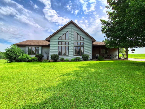 31-66 Wakonda, LAKE CARROLL, Illinois 61046, 2 Bedrooms Bedrooms, ,3 BathroomsBathrooms,House,For Sale,Wakonda,202605405