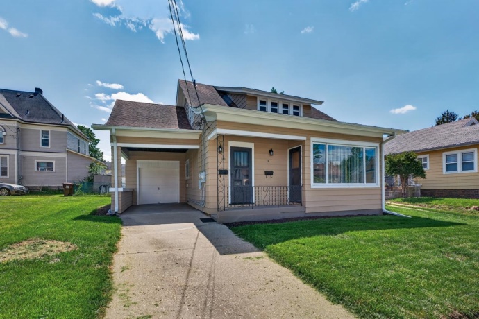 110 3rd, BELVIDERE, Illinois 61008, ,2 Units,For Sale,3rd,202605409