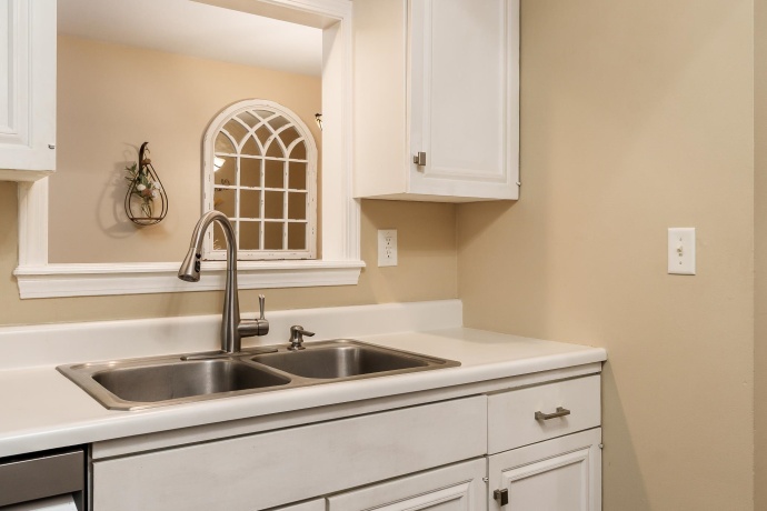 4621 High Point, ROCKFORD, Illinois 61114, 2 Bedrooms Bedrooms, ,2 BathroomsBathrooms,Condominium,For Sale,High Point,202605406