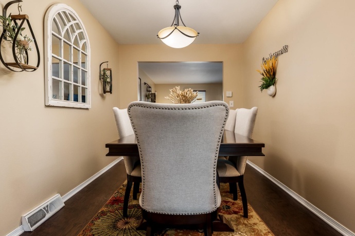 4621 High Point, ROCKFORD, Illinois 61114, 2 Bedrooms Bedrooms, ,2 BathroomsBathrooms,Condominium,For Sale,High Point,202605406