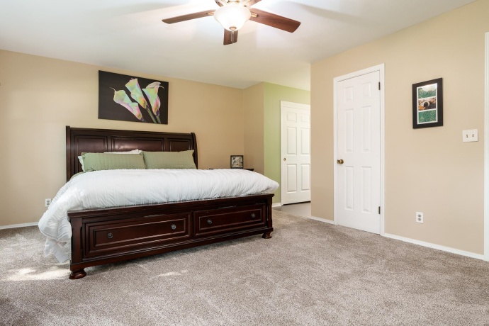 4621 High Point, ROCKFORD, Illinois 61114, 2 Bedrooms Bedrooms, ,2 BathroomsBathrooms,Condominium,For Sale,High Point,202605406
