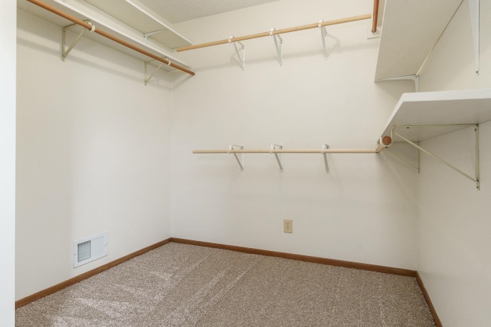 2379 Circle, BELVIDERE, Illinois 61008, 4 Bedroom Bedrooms, ,2 BathroomBathrooms,House,For Sale,Circle,202605407