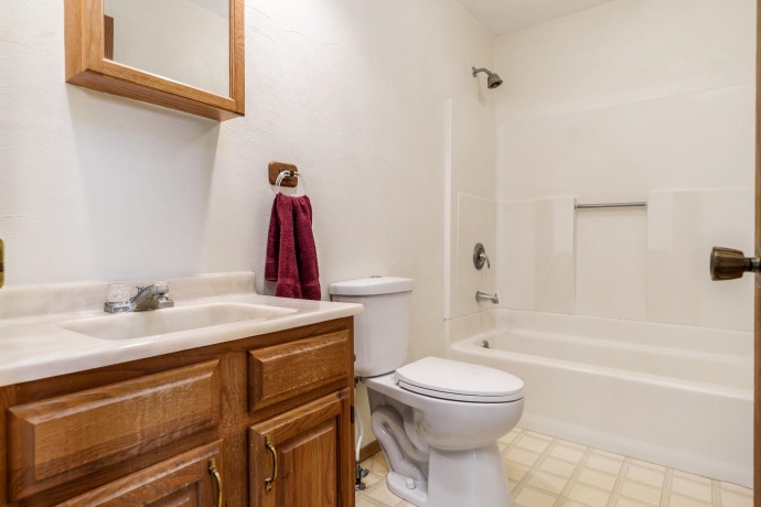 2379 Circle, BELVIDERE, Illinois 61008, 4 Bedroom Bedrooms, ,2 BathroomBathrooms,House,For Sale,Circle,202605407