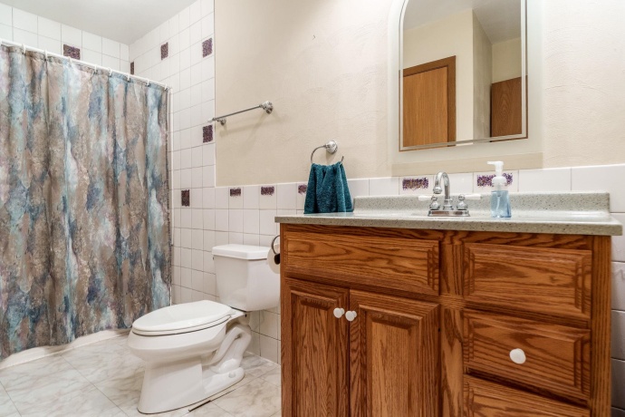 2379 Circle, BELVIDERE, Illinois 61008, 4 Bedroom Bedrooms, ,2 BathroomBathrooms,House,For Sale,Circle,202605407