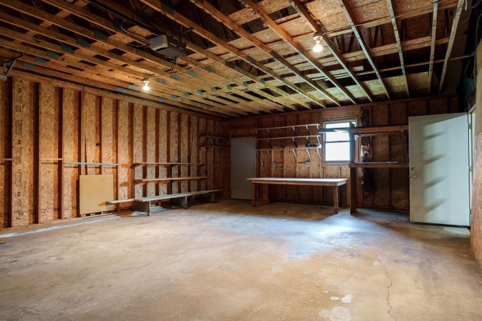2379 Circle, BELVIDERE, Illinois 61008, 4 Bedroom Bedrooms, ,2 BathroomBathrooms,House,For Sale,Circle,202605407