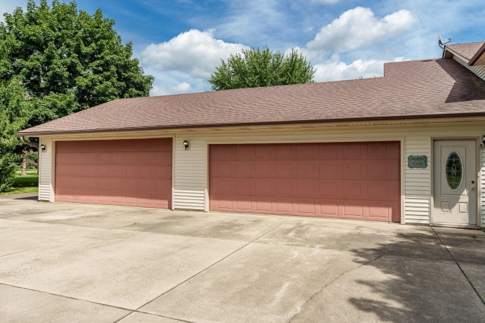 2379 Circle, BELVIDERE, Illinois 61008, 4 Bedroom Bedrooms, ,2 BathroomBathrooms,House,For Sale,Circle,202605407