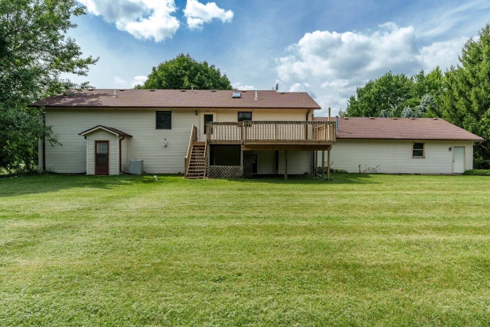 2379 Circle, BELVIDERE, Illinois 61008, 4 Bedroom Bedrooms, ,2 BathroomBathrooms,House,For Sale,Circle,202605407