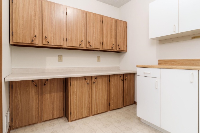 2379 Circle, BELVIDERE, Illinois 61008, 4 Bedroom Bedrooms, ,2 BathroomBathrooms,House,For Sale,Circle,202605407