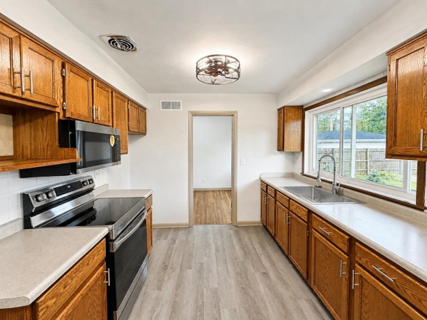 3327 Thelma, ROCKFORD, Illinois 61108, 3 Bedroom Bedrooms, ,1 BathroomBathrooms,House,For Sale,Thelma,202605396